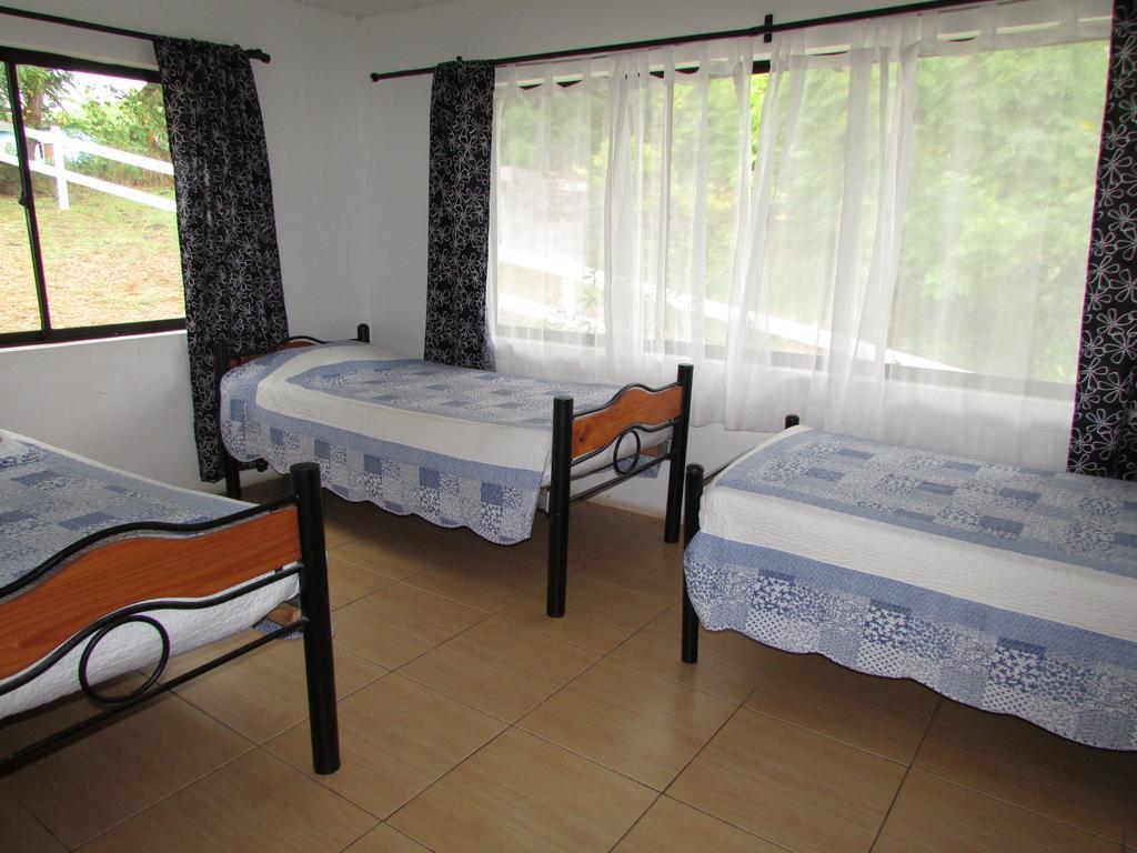 Cabana Ideal Familia 6 A 12 Personas! Hanga Roa Exterior photo